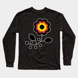 Ojibwe Flower Beadwork Indigenous WAWEZHI CANADA Long Sleeve T-Shirt